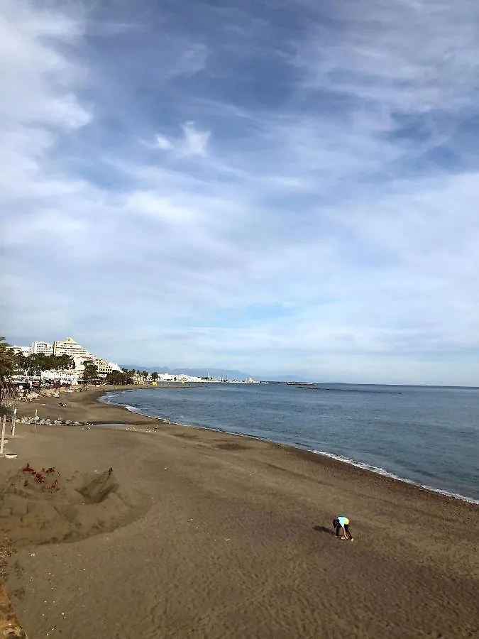 Apartamento En Playa La Carihuela Torremolinos Cascada Summer Apartment