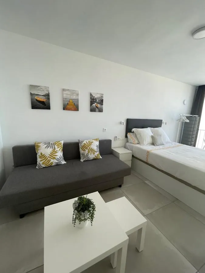 Apartamento En Playa La Carihuela Torremolinos Cascada Summer Apartment Spain