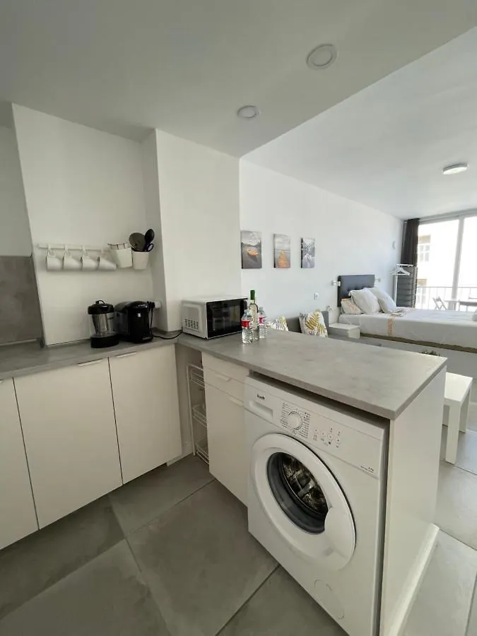 Apartamento En Playa La Carihuela Torremolinos Cascada Summer Apartment